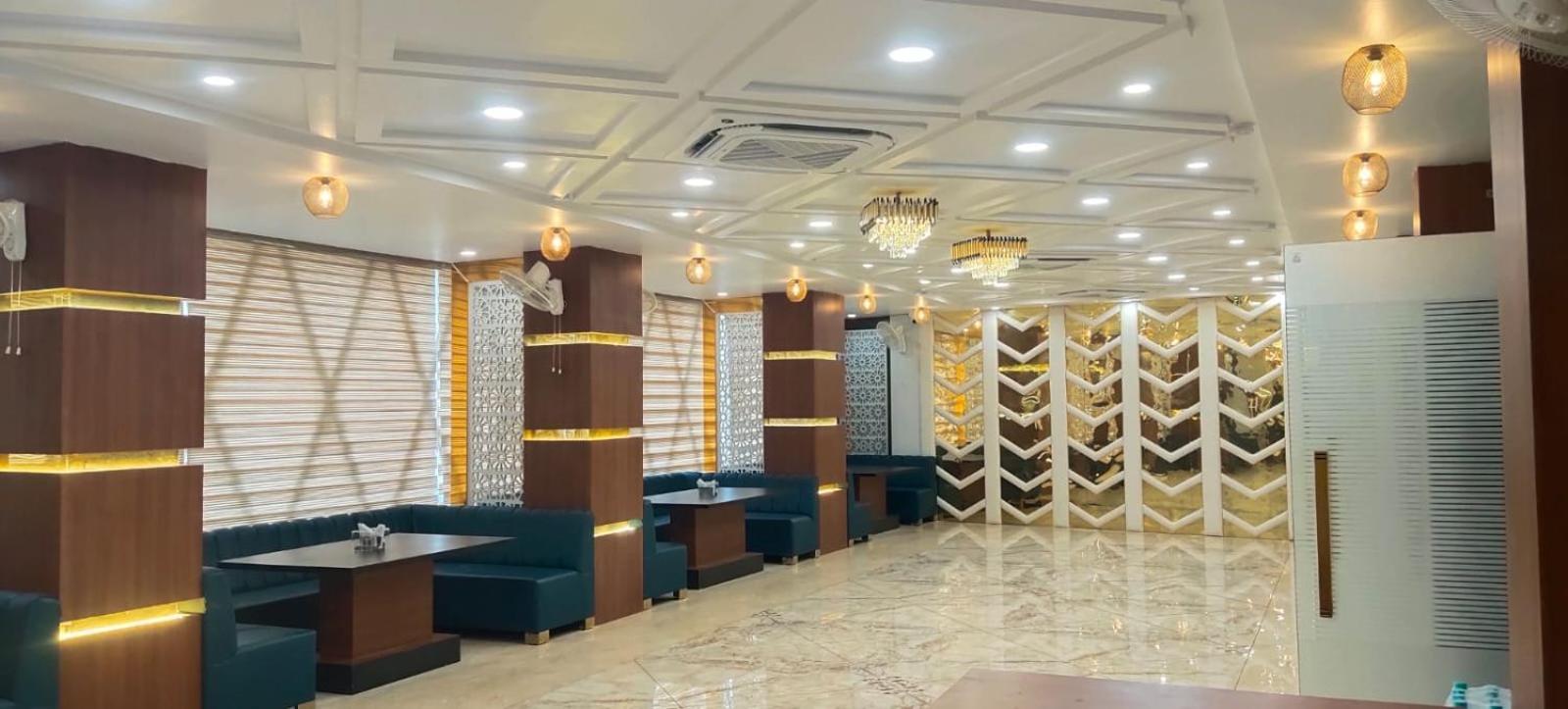 Shri Laxmi Inn Orai Exterior photo
